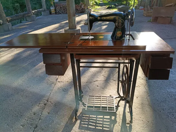 Máquina de custura CROSLEY