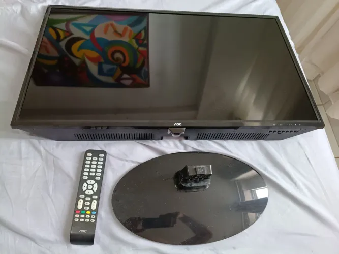 Tv AOC 32 polegadas com defeito