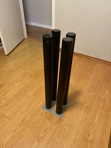 4 pés de mesa