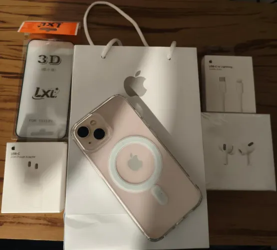 iPhone 13