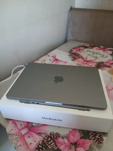 Macbook air M3 16gb 256gb
