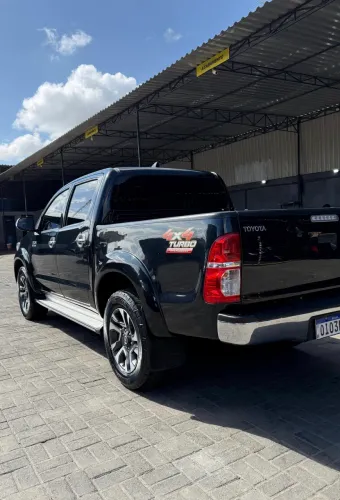 Toyota Hilux CD SRV D4-d 4X4 3.0 TDI Diesel AUT 2013