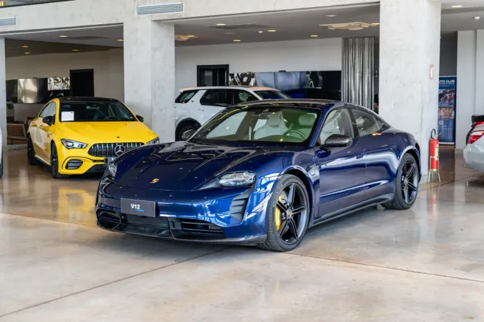 Porsche Taycan 4S (elétrico) 2021