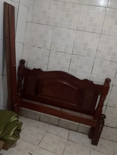 Cama de casal madeira