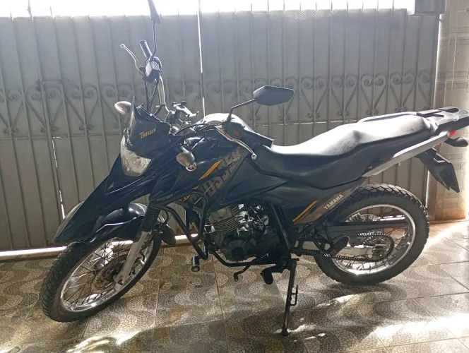 Moto funcionando perfeitamente toda certinha