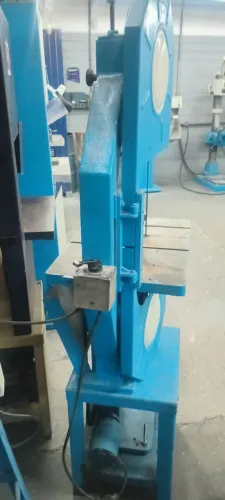 VENDO MÁQUINA SERRA FITA EM ÓTIMAS CONDIÇÕES!