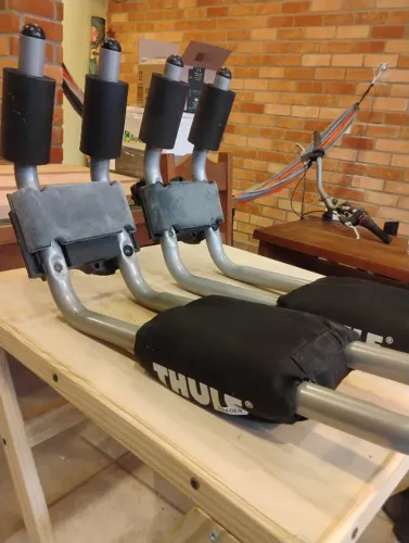 Suporte rack teto para caiaque (Thule) 835-1 D