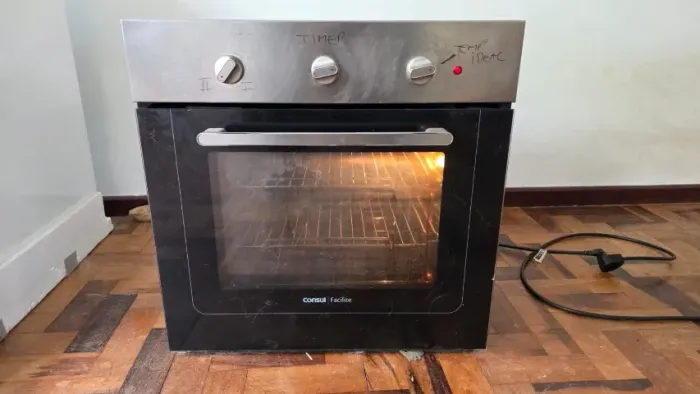 Forno elétrico 60 litros Consul Facilite