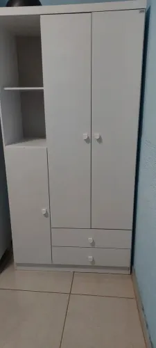 Guarda Roupa de Bebe pique-Esconde - Henn