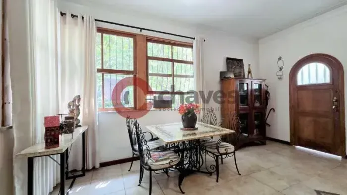 Imóvel para venda possui 117 metros quadrados com 3 quartos em Lagoa - Rio de Janeiro - RJ