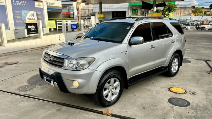 Toyota Hilux SW4 SRV D4-d 4X4 3.0 TDI Dies. AUT 2011