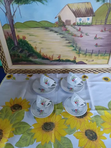 Xícaras porcelanas rami