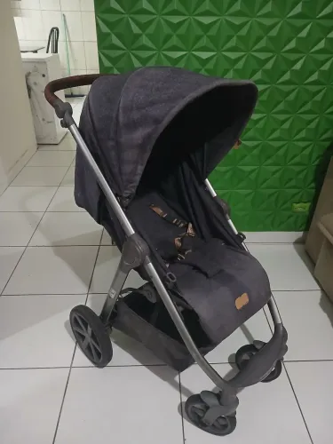 Carrinho de bebê ABC desing