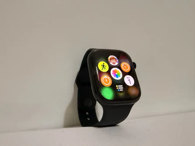 Apple Watch Series 11 - 44mm - Preto