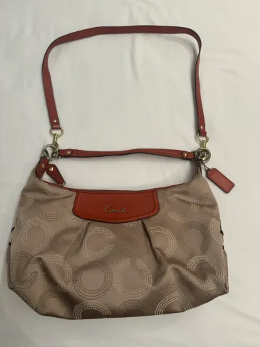 Bolsa Coach Ashley Dotted - Convertible Hobo