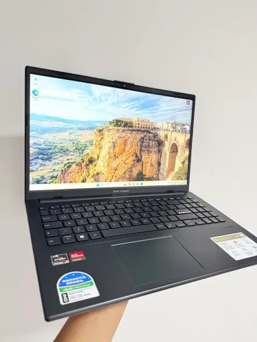 NOTEBOOK ASUS VIVOBOOK GO 15 RYZEN 5 8GB 256GB SSD
