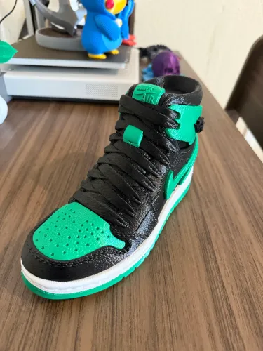 Tênis Nike air jordan 3d decorativo