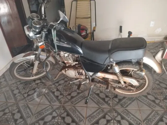 Vendo moto Susuki Intruder 125