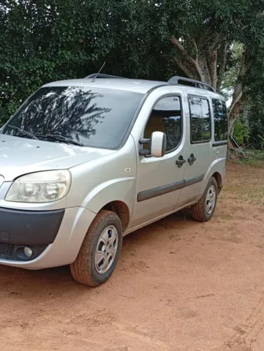 Fiat Doblo HLX 1.8 MPI Flex 5P 2010