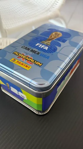Lata com 420 cards