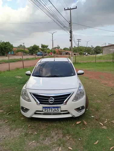 Nissan Versa SL 1.6 16V Flexstart 4P Aut. 2017