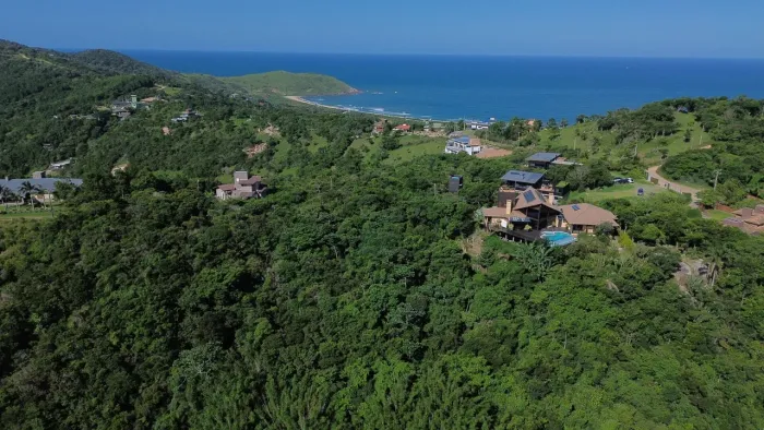 Excelente oportunidade de investimento na Praia de Silveira