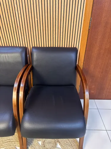 Poltronas de courino