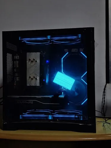 PC Gamer Ryzen 5 3600x + 16gb Ram 3200Mhz + RX 580 8GB