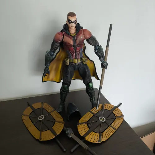 Loja Mundo - Robin Play Arts Kai 24,5cm action figure bootleg boneco batman dc super heroi