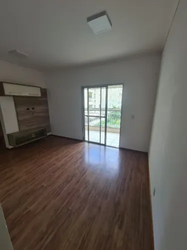 Itaúna 2 quartos com suíte - Colina de Laranjeiras - com armários