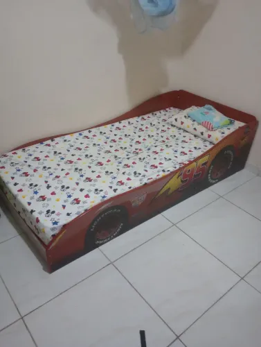 Cama infantil semi nova