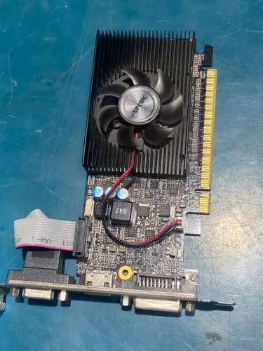 Placa de Vídeo NVIDIA GeForce GT 610 2GB DDR3