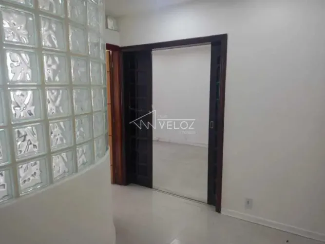 Sala - / Comercial / Centro