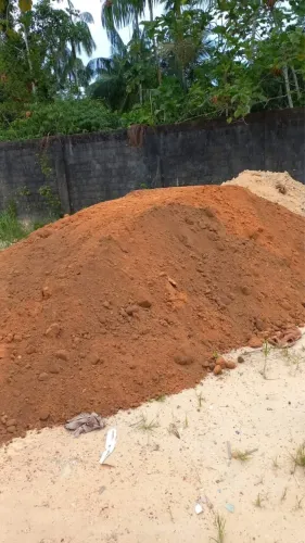 Barro de qualidade e Aterro para sua obra.