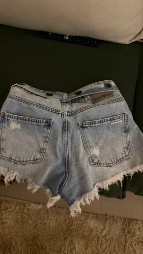 Short colcci novo