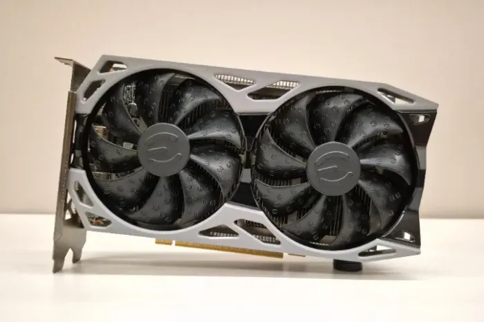 Placa de vídeo EVGA RTX 2060 6GB KO Ultra Gaming Dual Fan