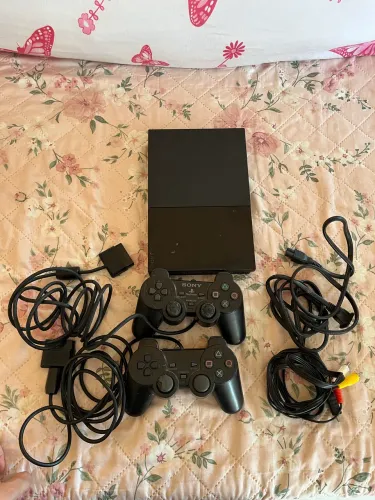 PlayStation 2 + Equipamentos