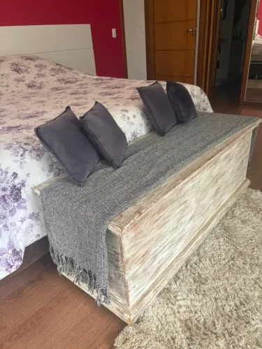 Bau de Madeira para Quarto