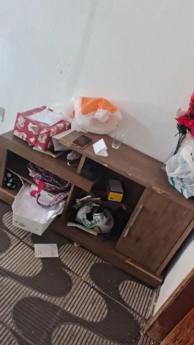 Cômodo em bom estado de uso,esse valor já e pra ir buscar no bairro Lourival parente