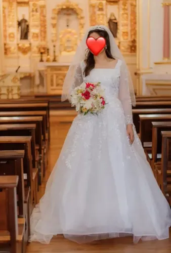 Vestido de noiva estilo princesa + acessórios