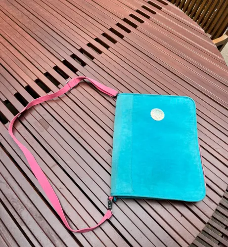 Fichário Kipling em ótimo estado