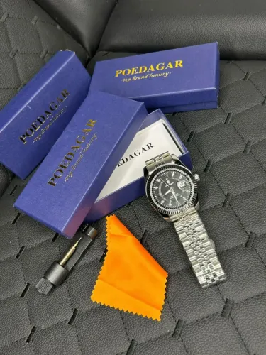 Relógio luxuoso