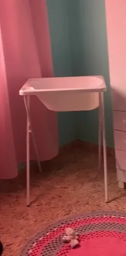 Banheira para bebê com suporte