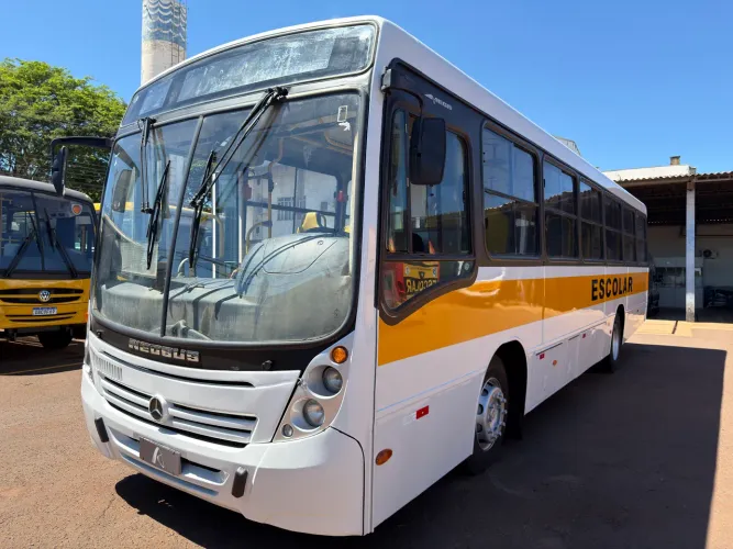 Ônibus escolar Mercedes Benz 1519 MB