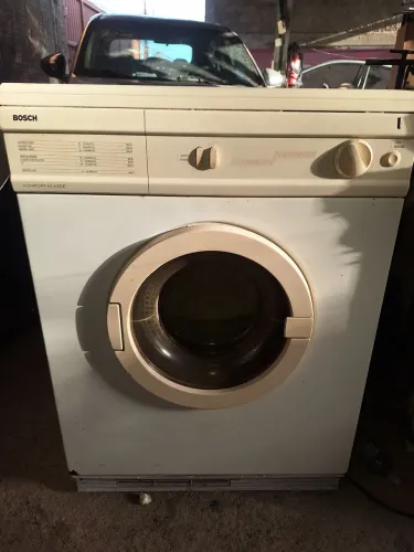VENDO MÁQUINA SECADORA FRONTAL BOSCH
