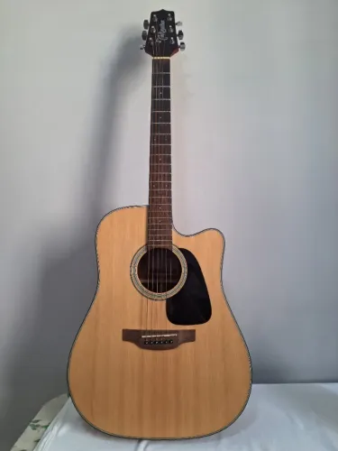 Violão Takamine 