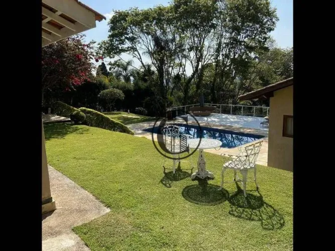 Casa com 4 dormitórios à venda, 350 m² por R$ 3.180.000,00 - Veleiros de Ibiúna - Ibiúna/S