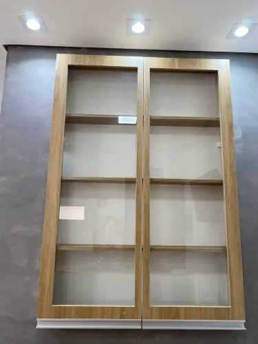 Móveis madeirados para salão de beleza ou lojas!