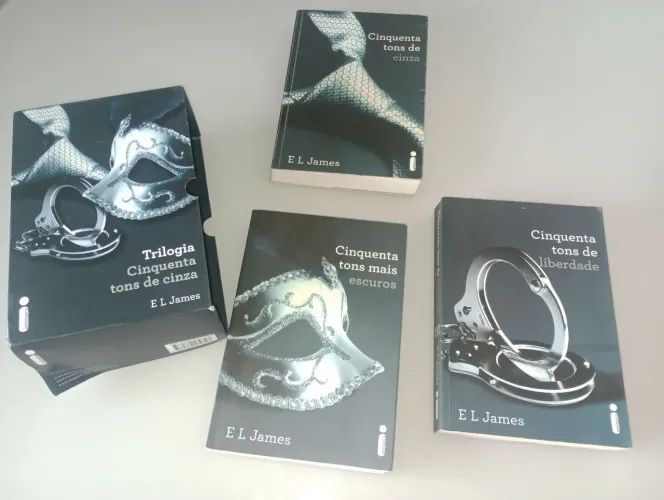 Box trilogia cinquenta tons de cinza - James, E L - Trilogia Completa - 3 Livros