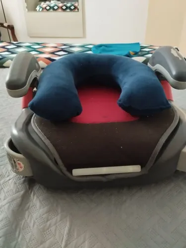 Cadeirinha Veicular com proteção de cabeça 